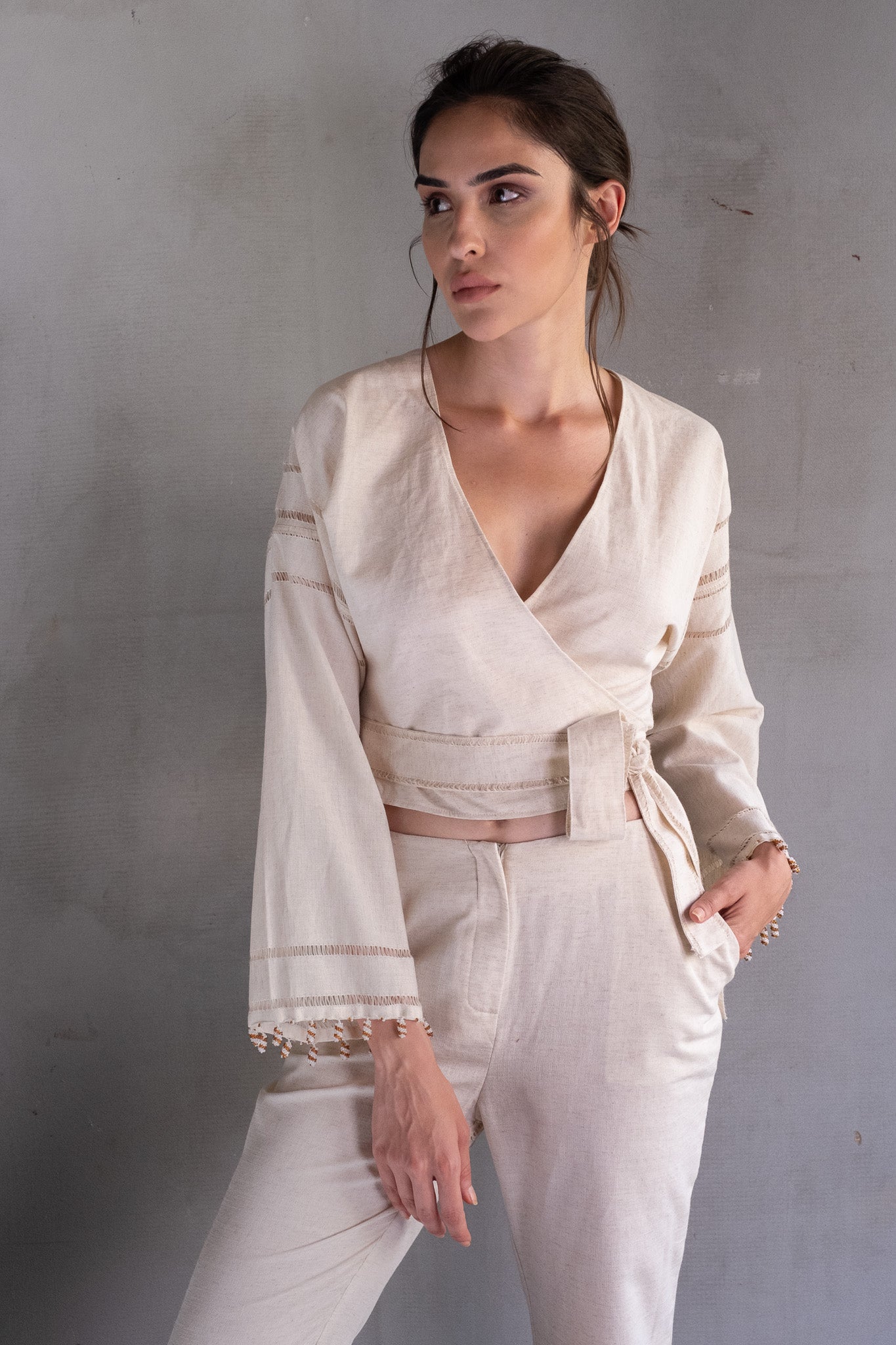 Kimono Crop-Top Embroided Cuff