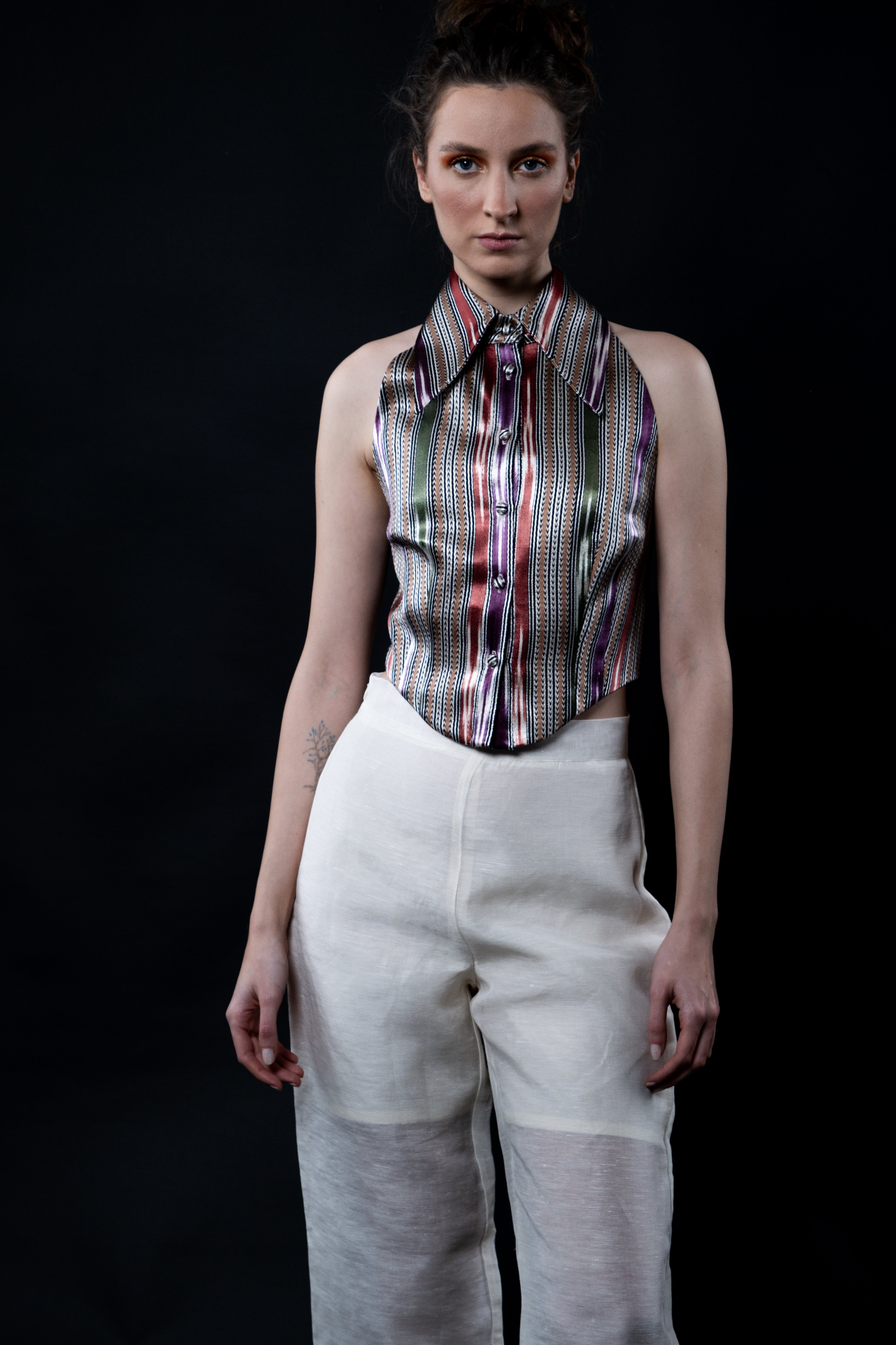 Backless Kutsi Shirt